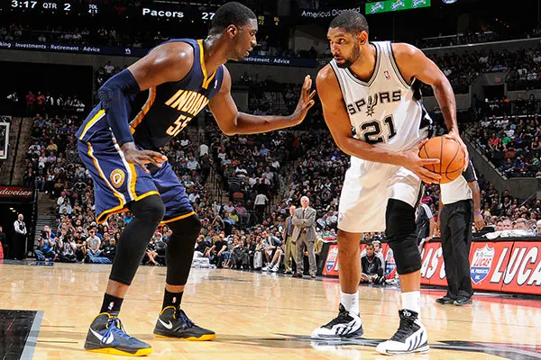 点射+助攻，B费再次当选曼联球迷票选的队内最佳球员