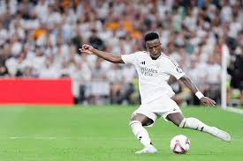 博洛尼亚vs那不勒斯：奥尔索利尼、达林加首发，麦克托米奈、霍伊伦出战